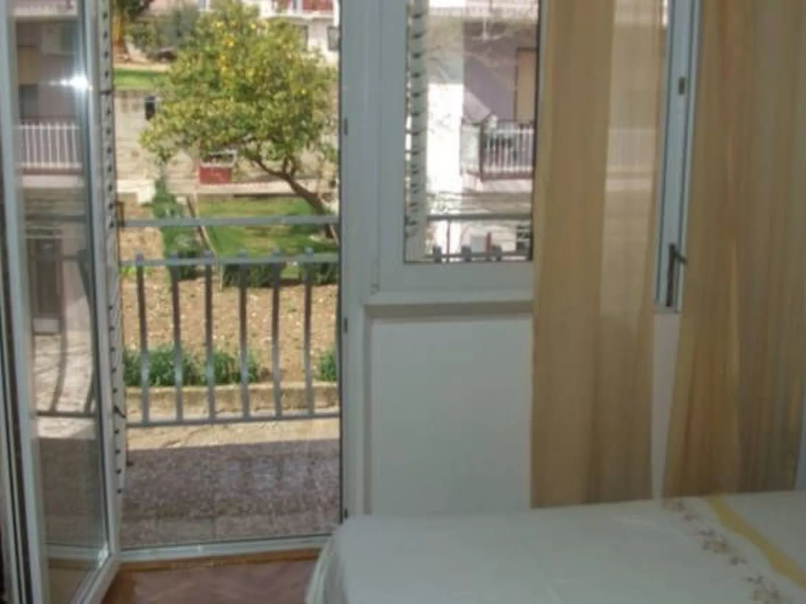 1. Etage Doppelbettzimmer 20m² mit Balkon Villa Milic*** - Inside