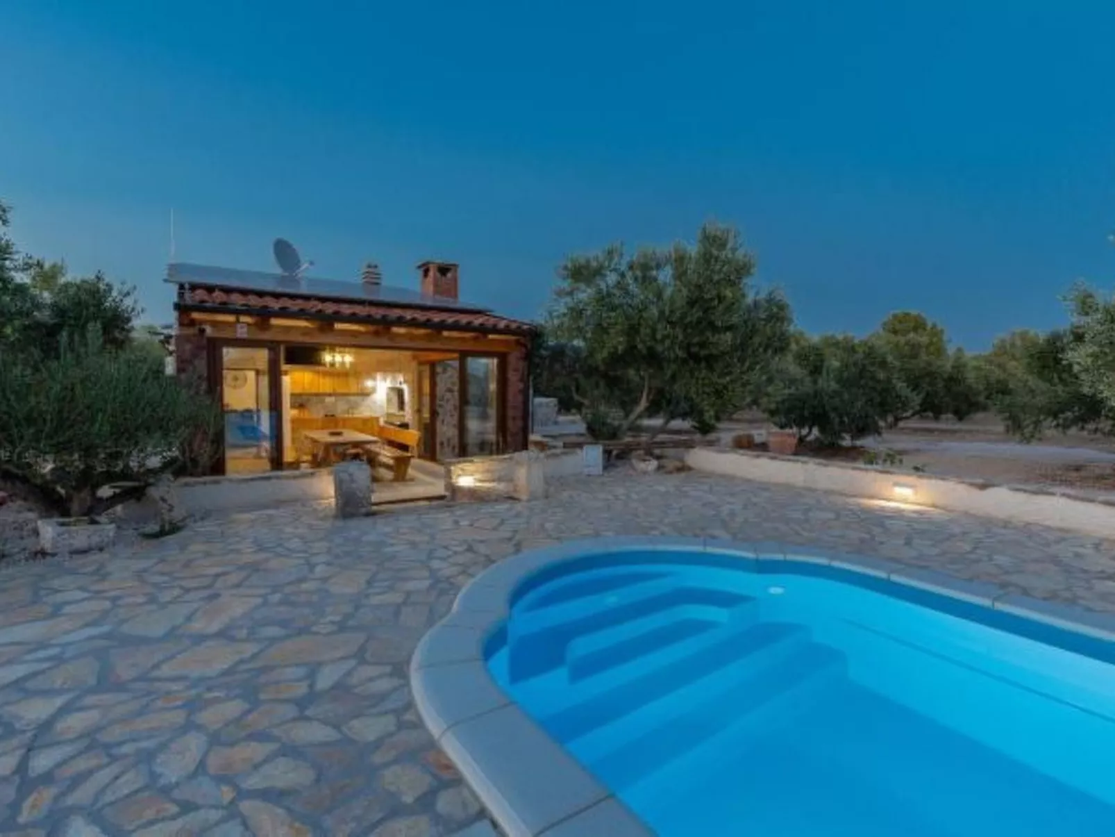 Eco Villa Solus with pool - Image-tags.info