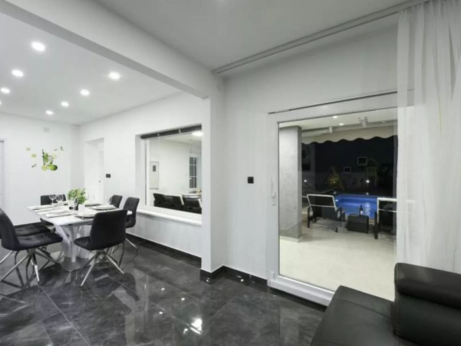 Villa Mare with heated pool and gym - Image-tags.info