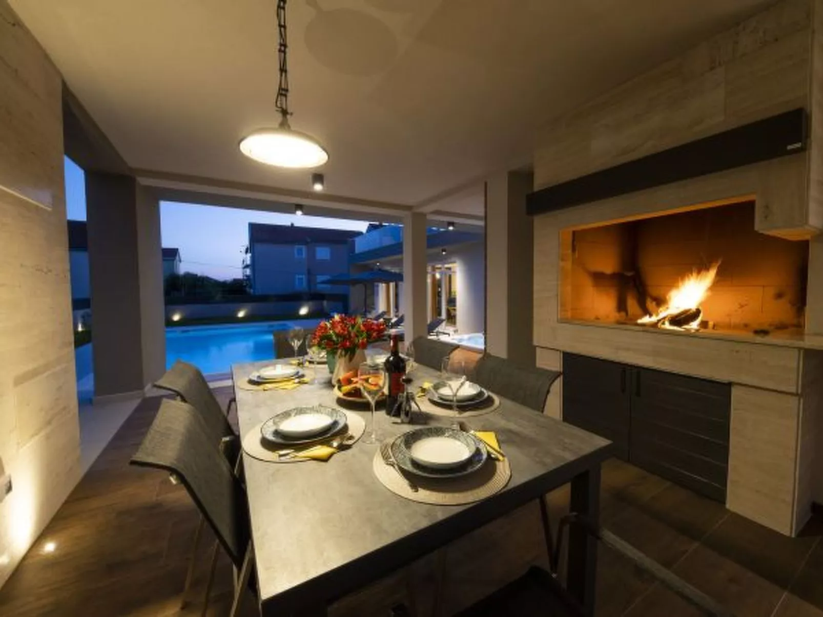 Luxury villa Mary Lou with pool and spa area - Image-tags.info