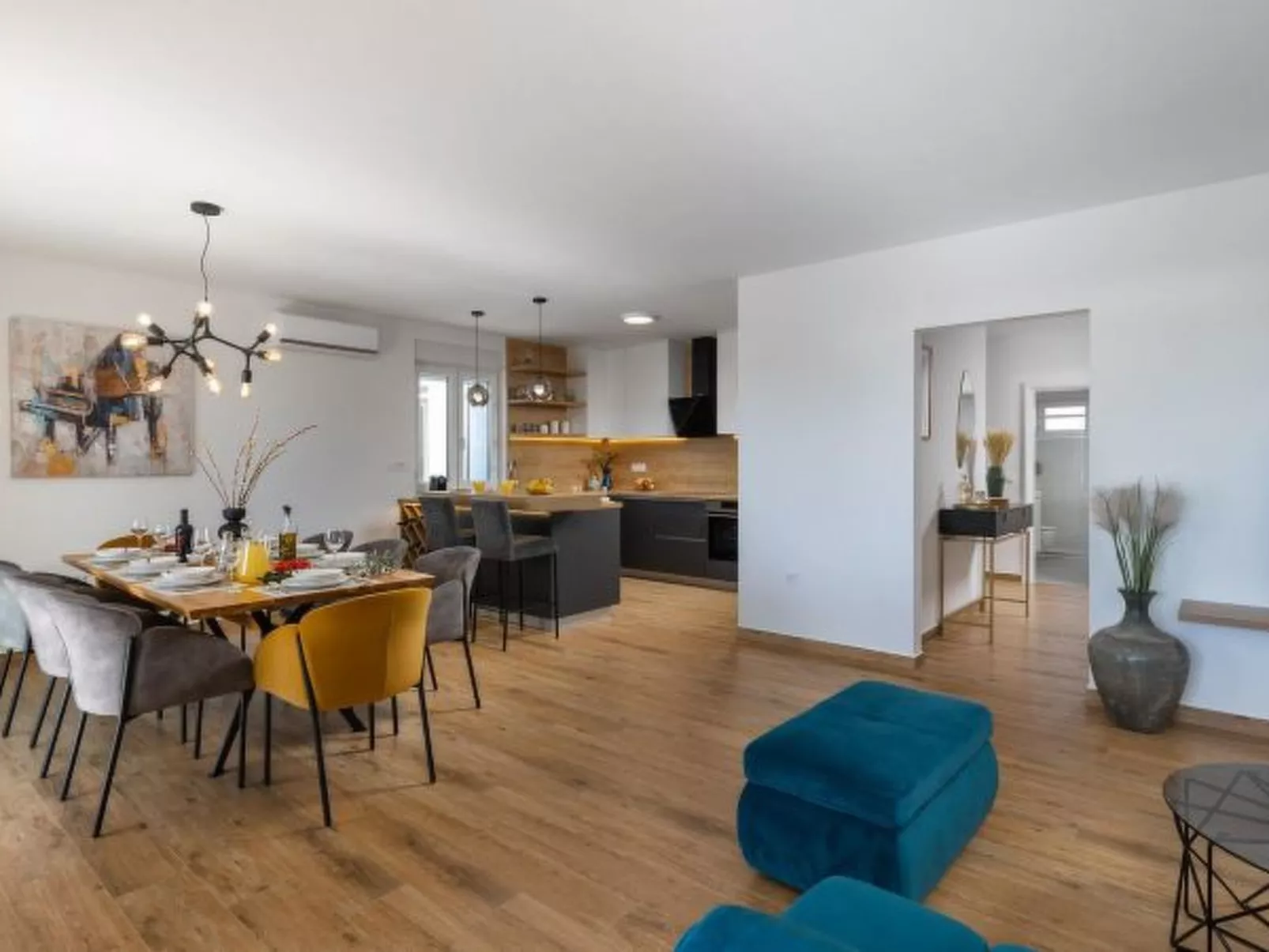 Seaview Villa Deep Green with pool - Image-tags.info