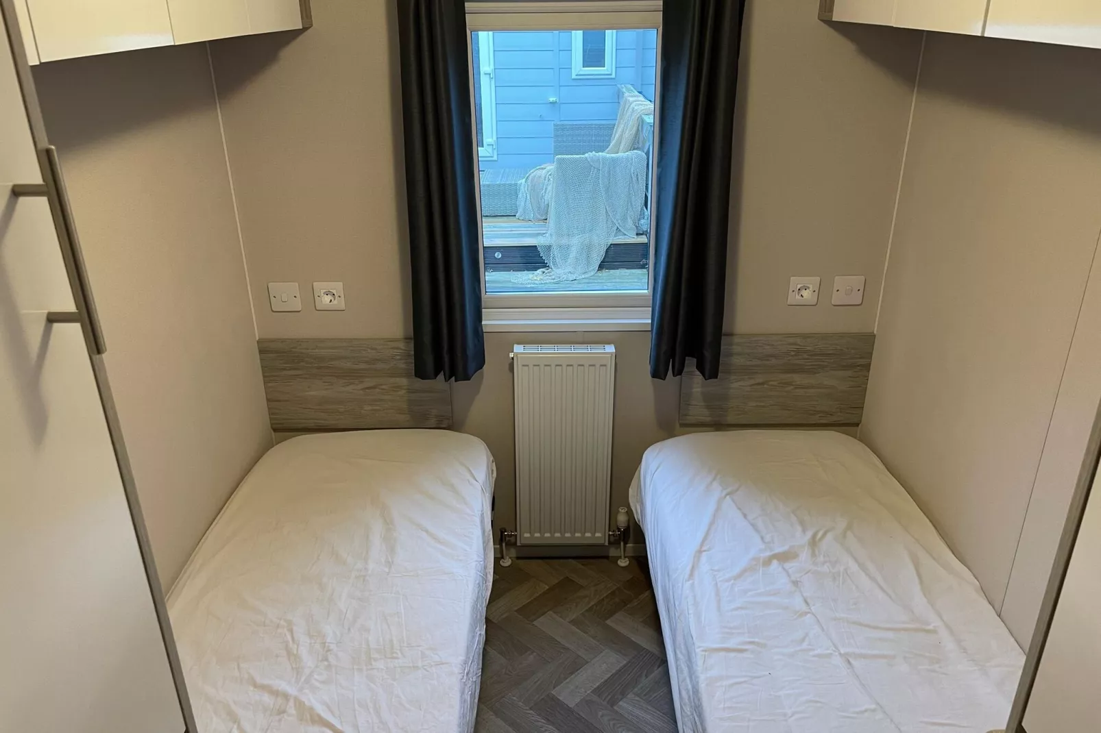 Recreatiepark Wiringherlant - Wiringher Chalet 71-Bedroom