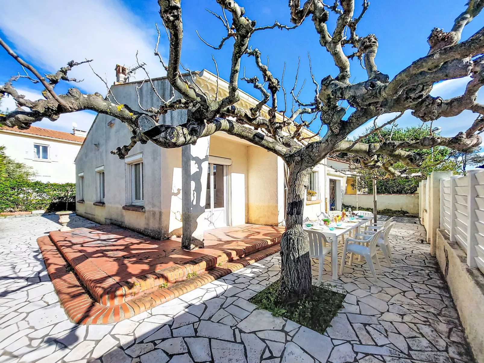 Maison Millet - Draußen