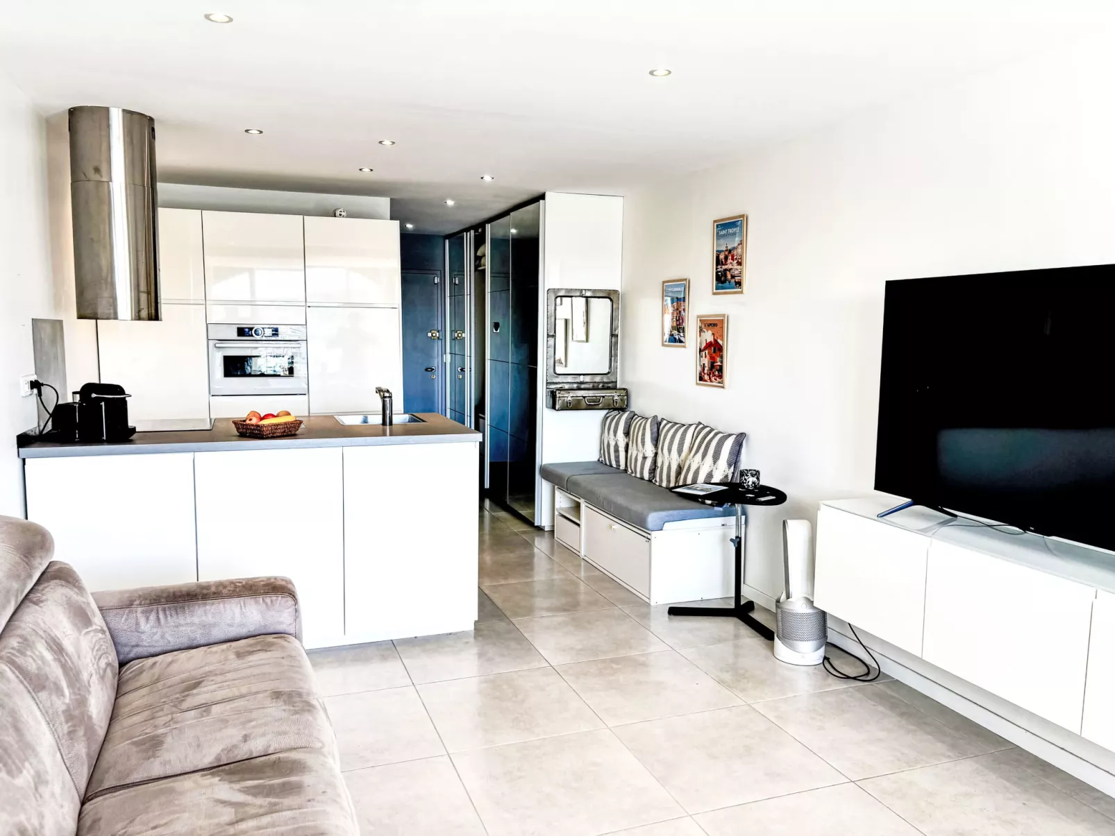 Les Cascadelles - Inside