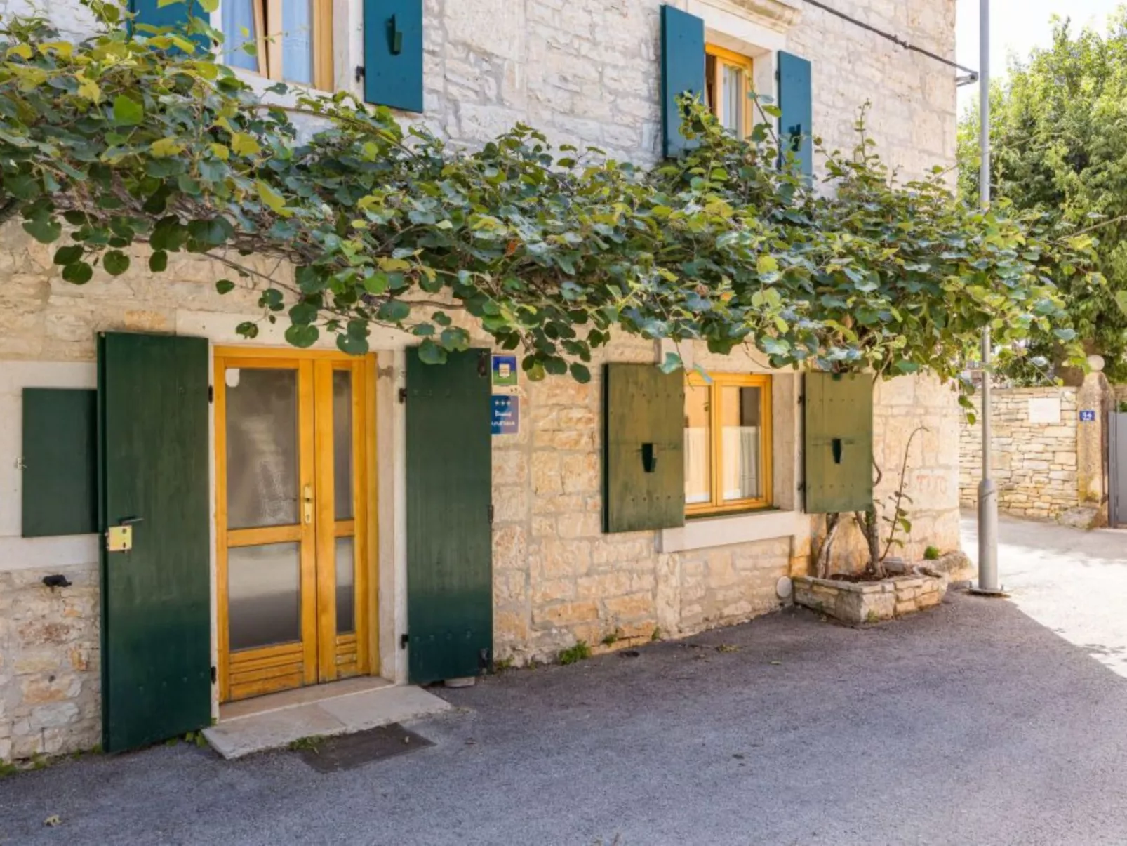 Villa Diana - Draußen