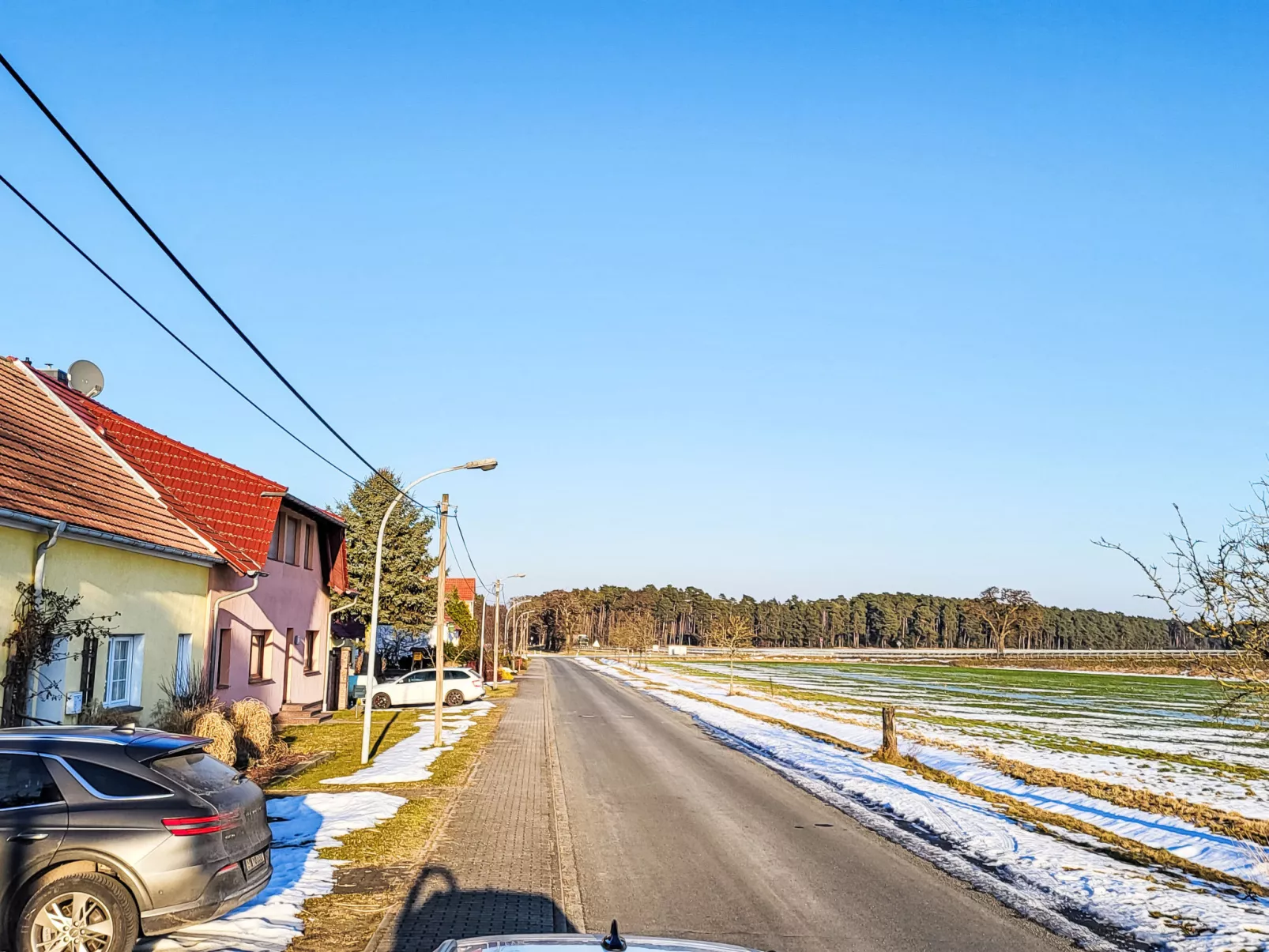 Mit großem eingezäunten Garten - Draußen