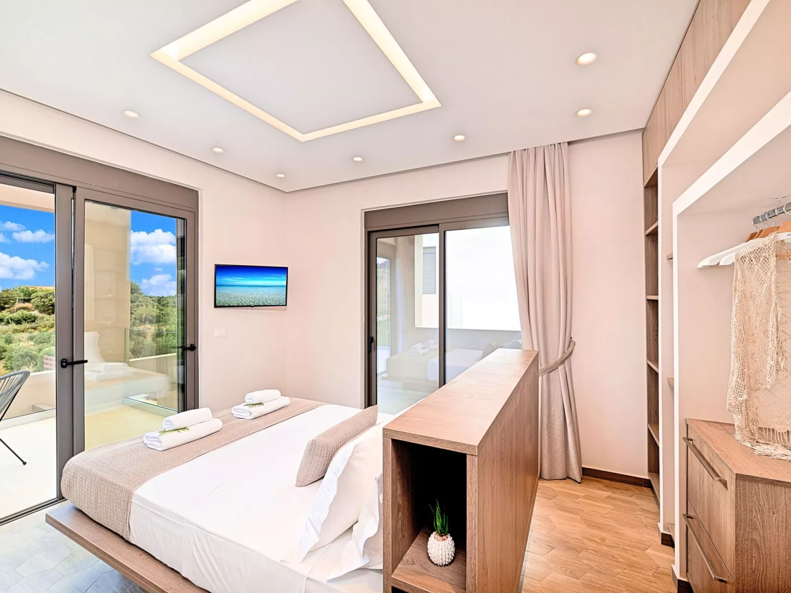 Villa "Minoas Grand" mit Blick auf das Wasser - Drinnen