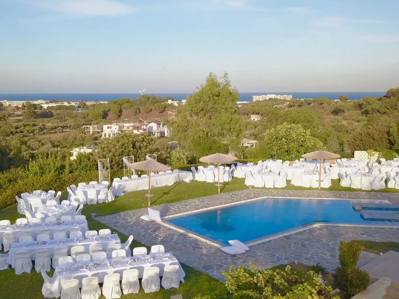 Luxuriöse, geräumige, private Villa mit sechs Schlafzimmern - Inside