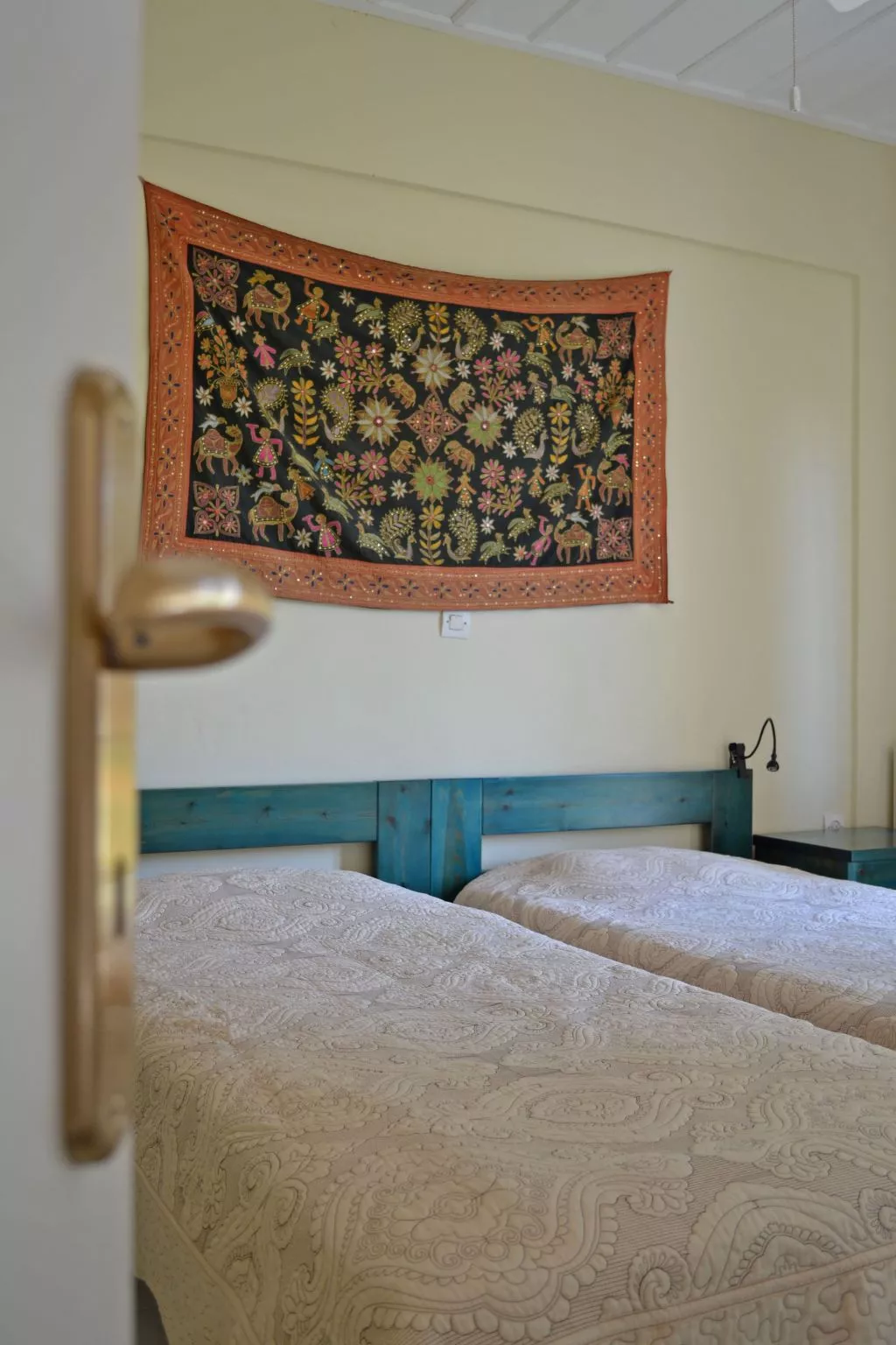 Anwesen mit Garten, Grill und Terrasse - Drinnen