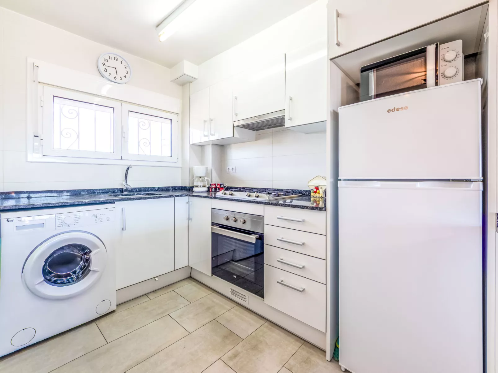 Pompeyo II - Drinnen