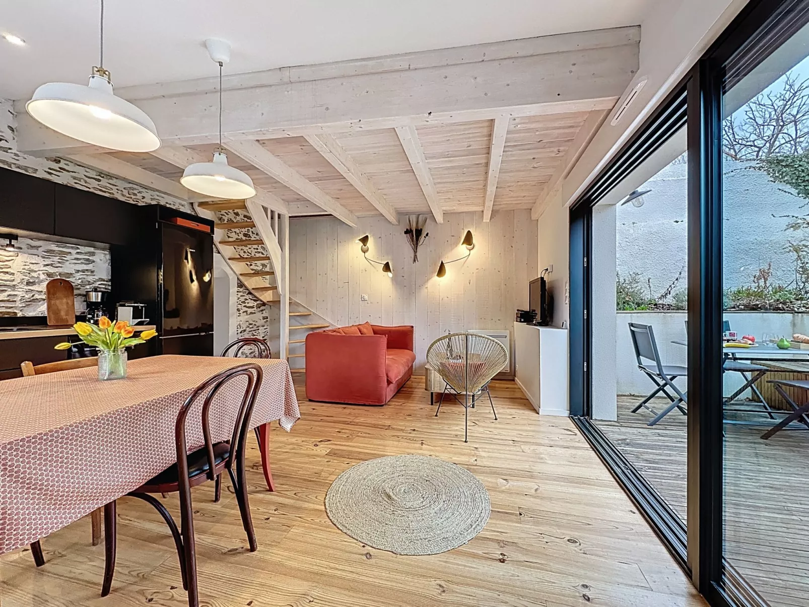 Le Saint Gilles - Drinnen