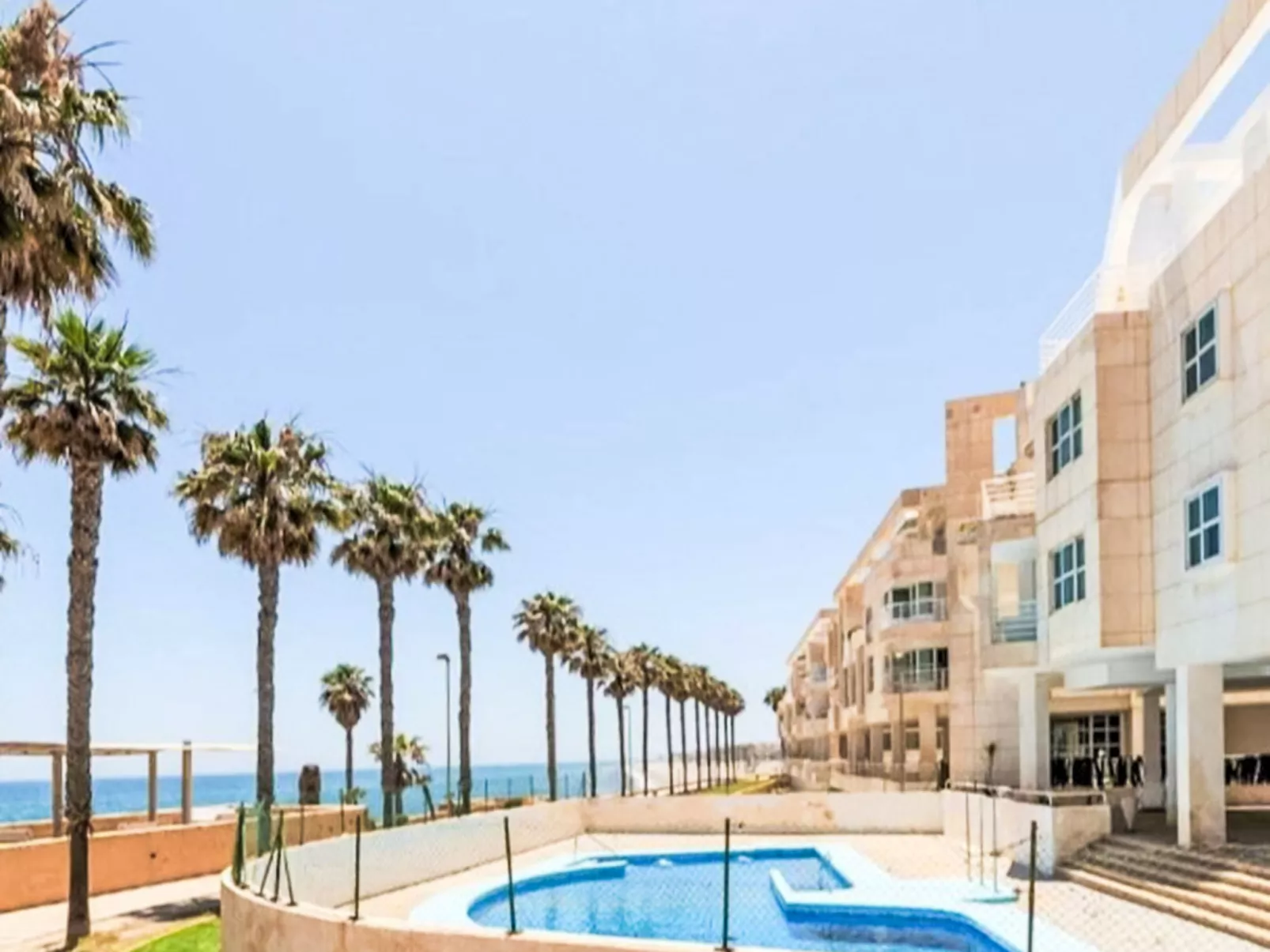 El Faro II - Draußen