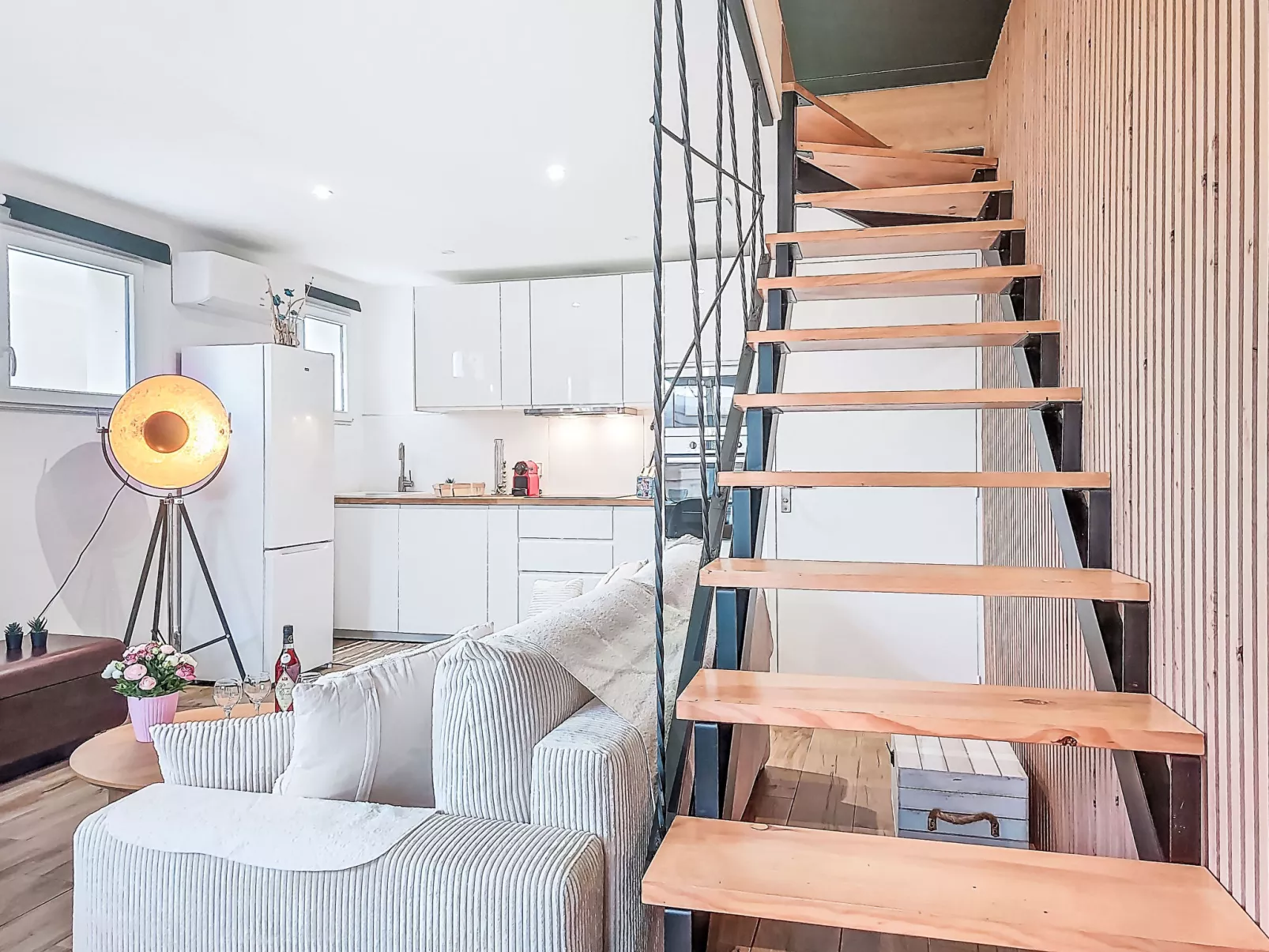 Les Cariatides 6 - Drinnen