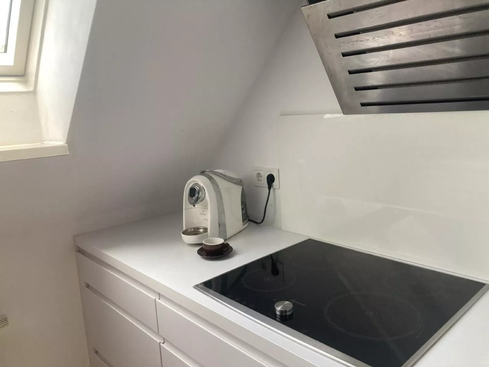 Modernes helles Zimmer im Loft am See - Inside