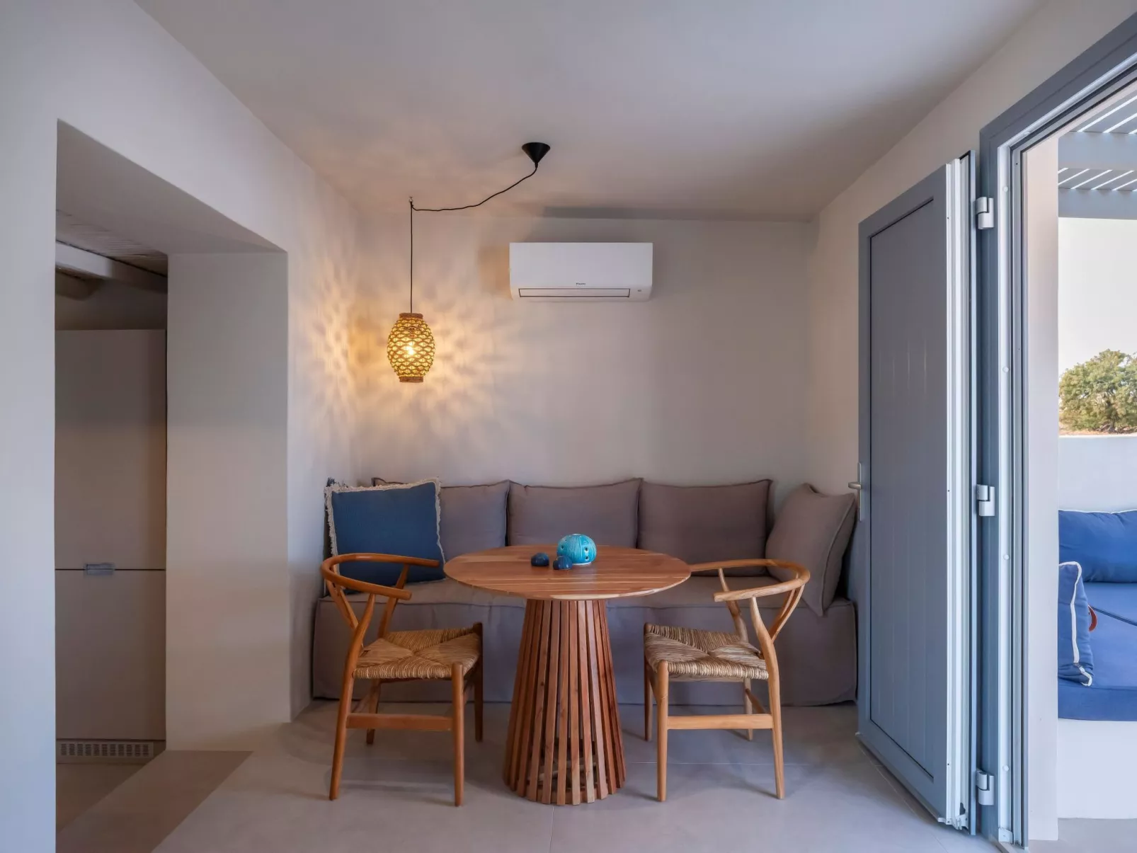 Sunset Gypsy stilvolles modernes Dorfhaus mit Whirlpool - Drinnen