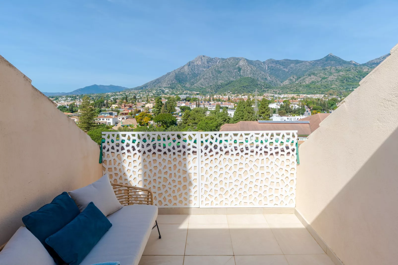 Penthouse in City Centre Marbella with Jacuzzi* - Terrasse / balcon