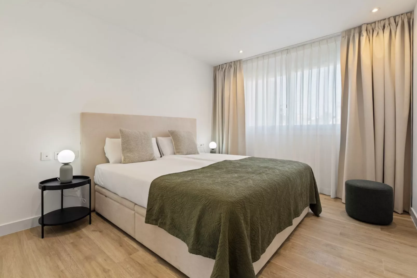 Spacious 2-bed & Solarium ALCAZABA LAGOON (2017) - Chambre