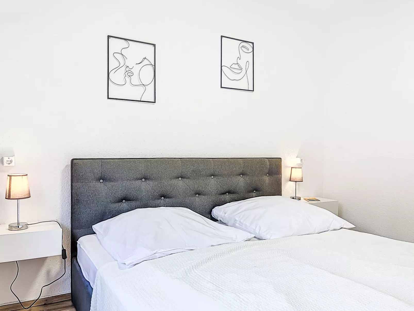 Schwesterchen - Inside