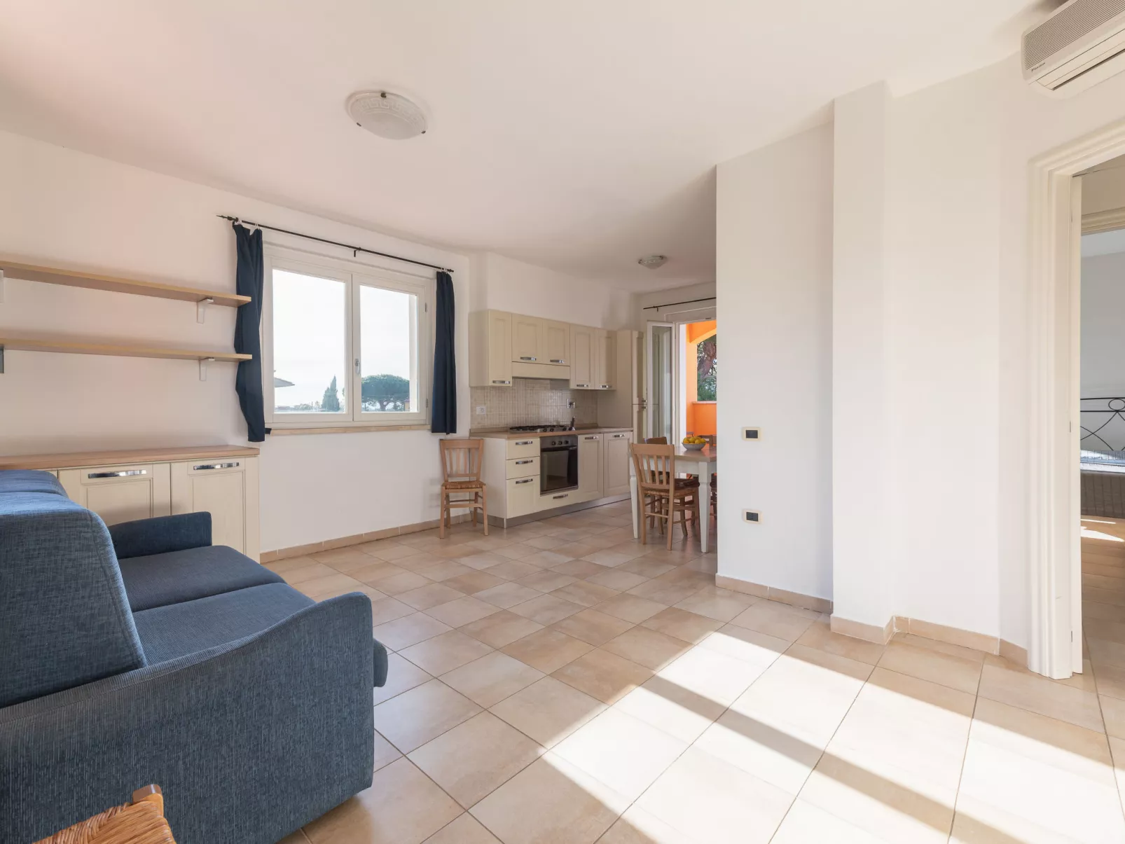 Aba Village - Drinnen