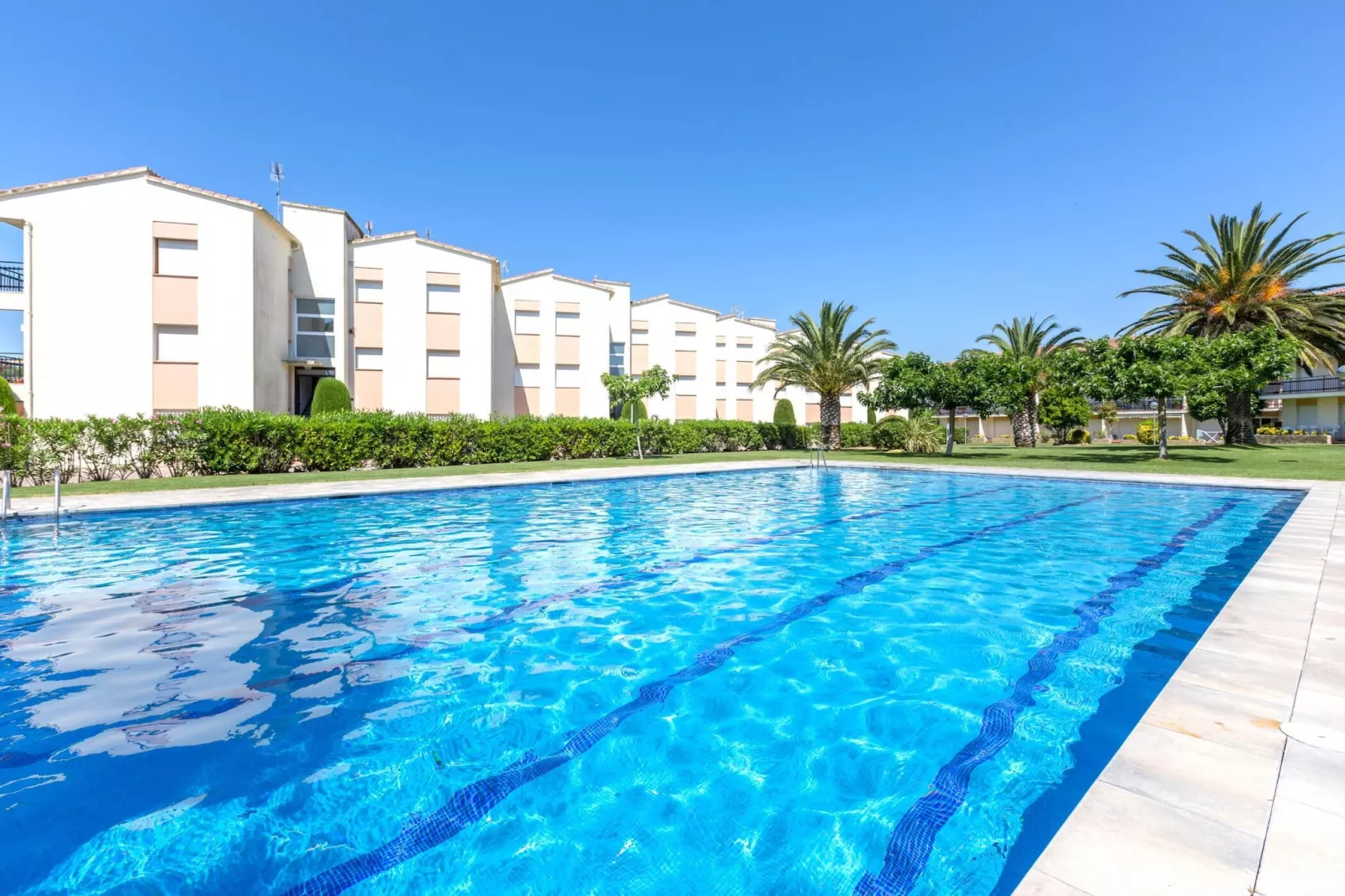 Costa Brava E-3 - Swimming pool