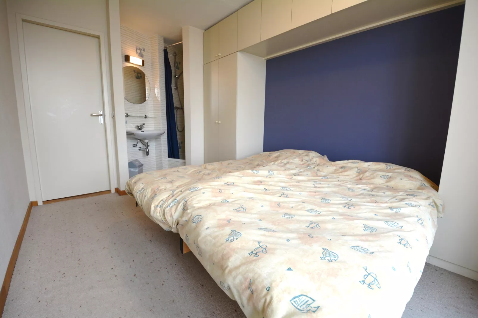 Spring Sun 31 - Chambre