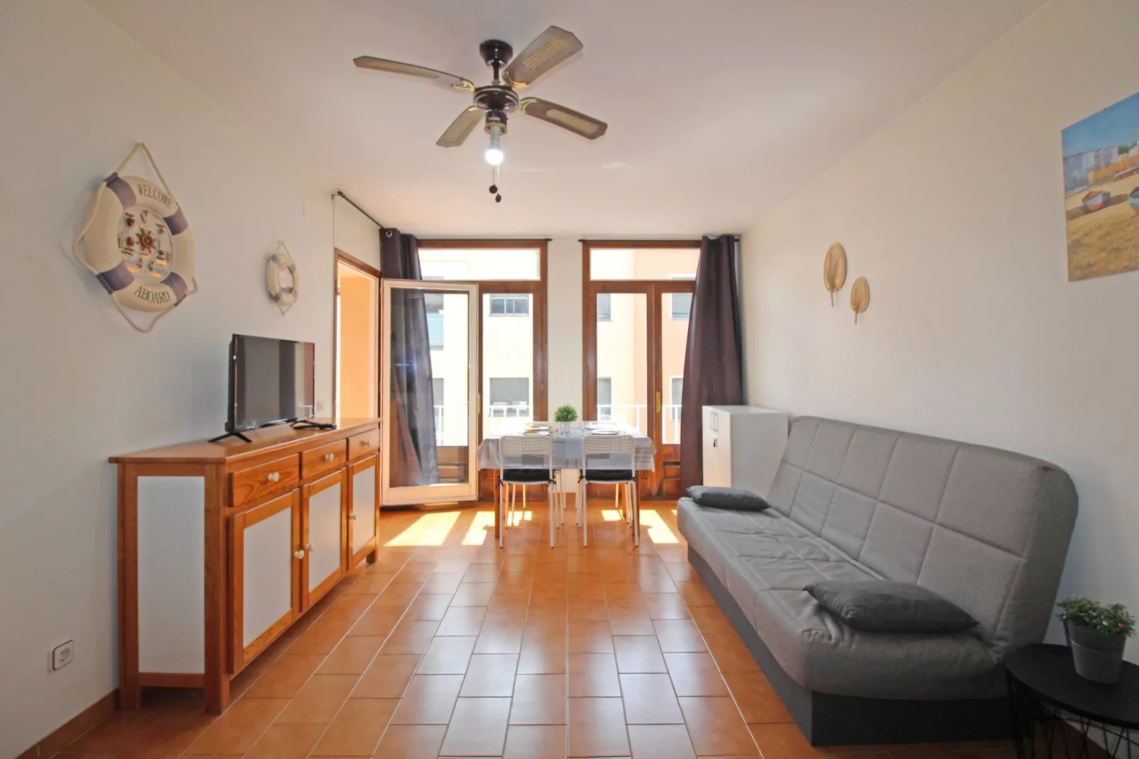 0055-GR RESERVA 26 1º 73 - Living room