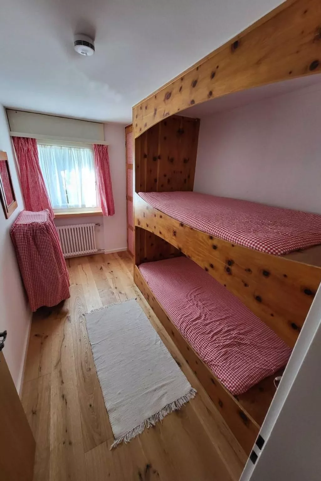 Chesa Pignola - Drinnen