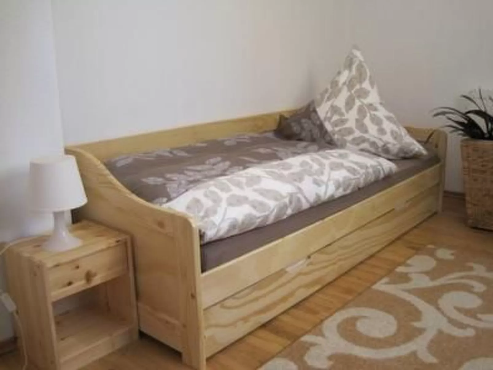 Charlotte mit Garten - Drinnen