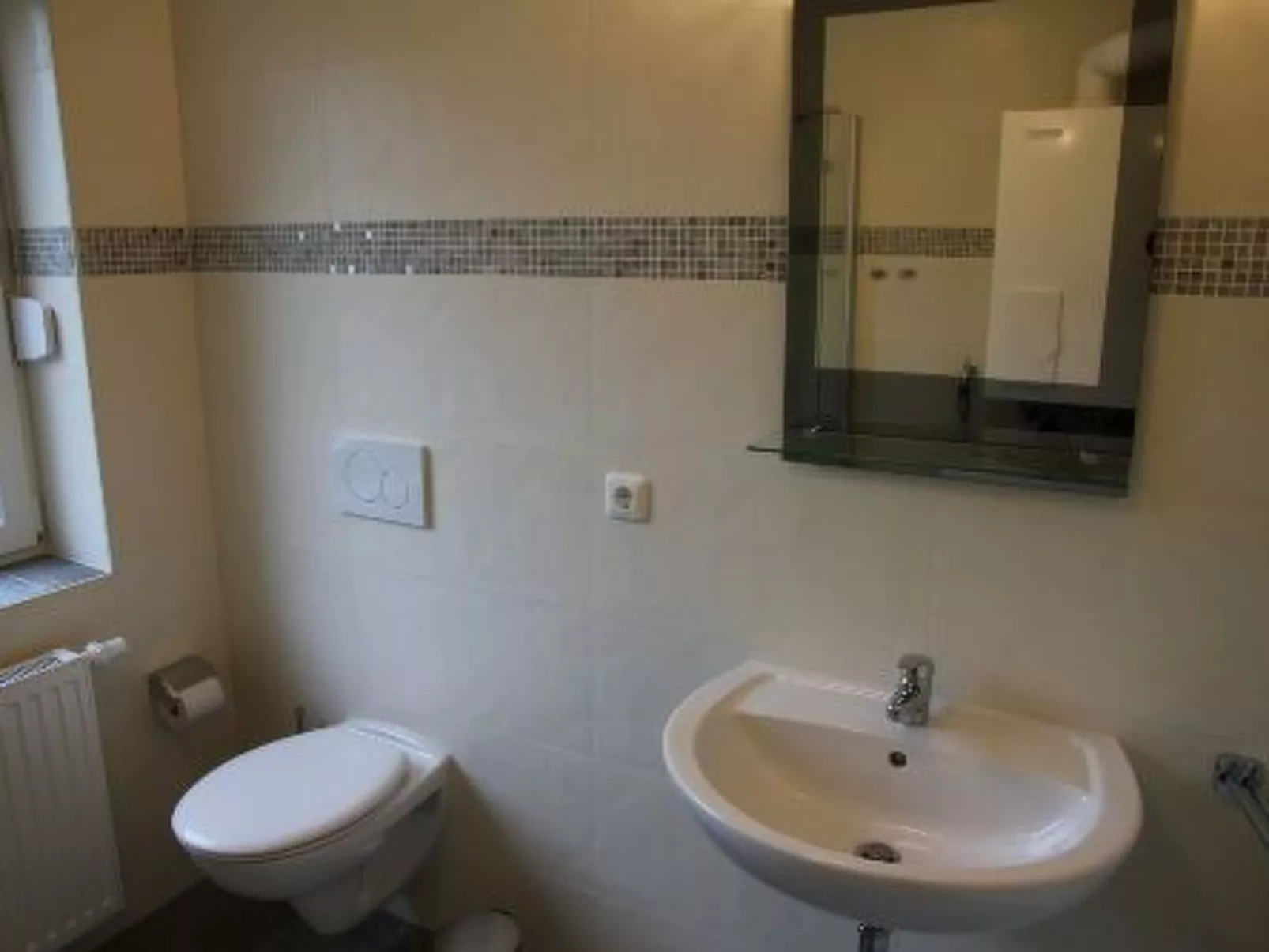 Mit atemberaubendem Blick auf den See - Drinnen