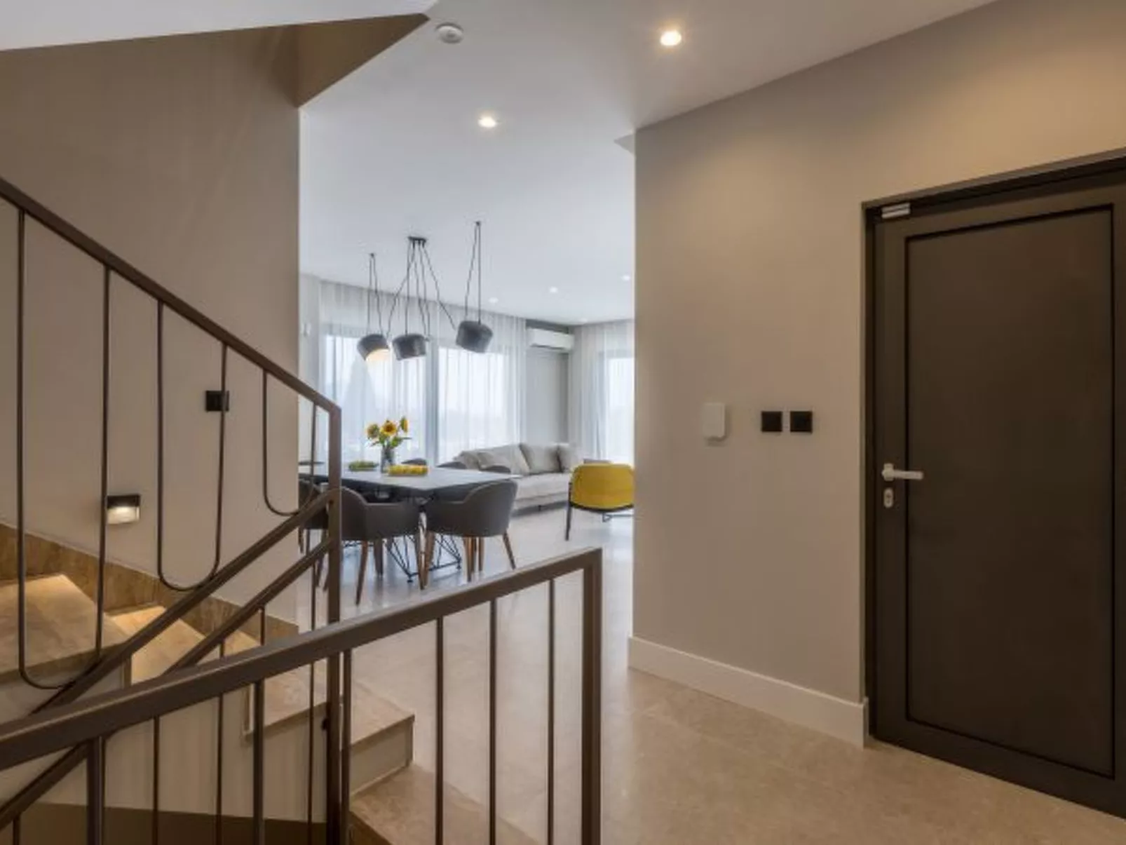 Beachfront villa Luce with seaview and pool - Dedans