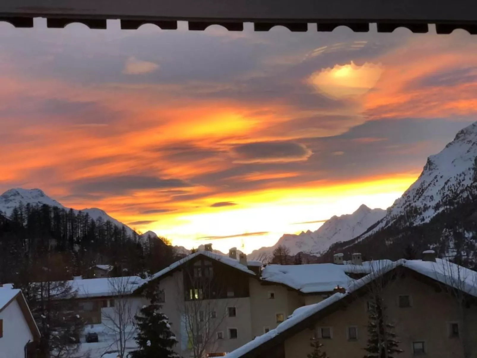 Wohnung "Chesa Guardaval 10" - Dehors