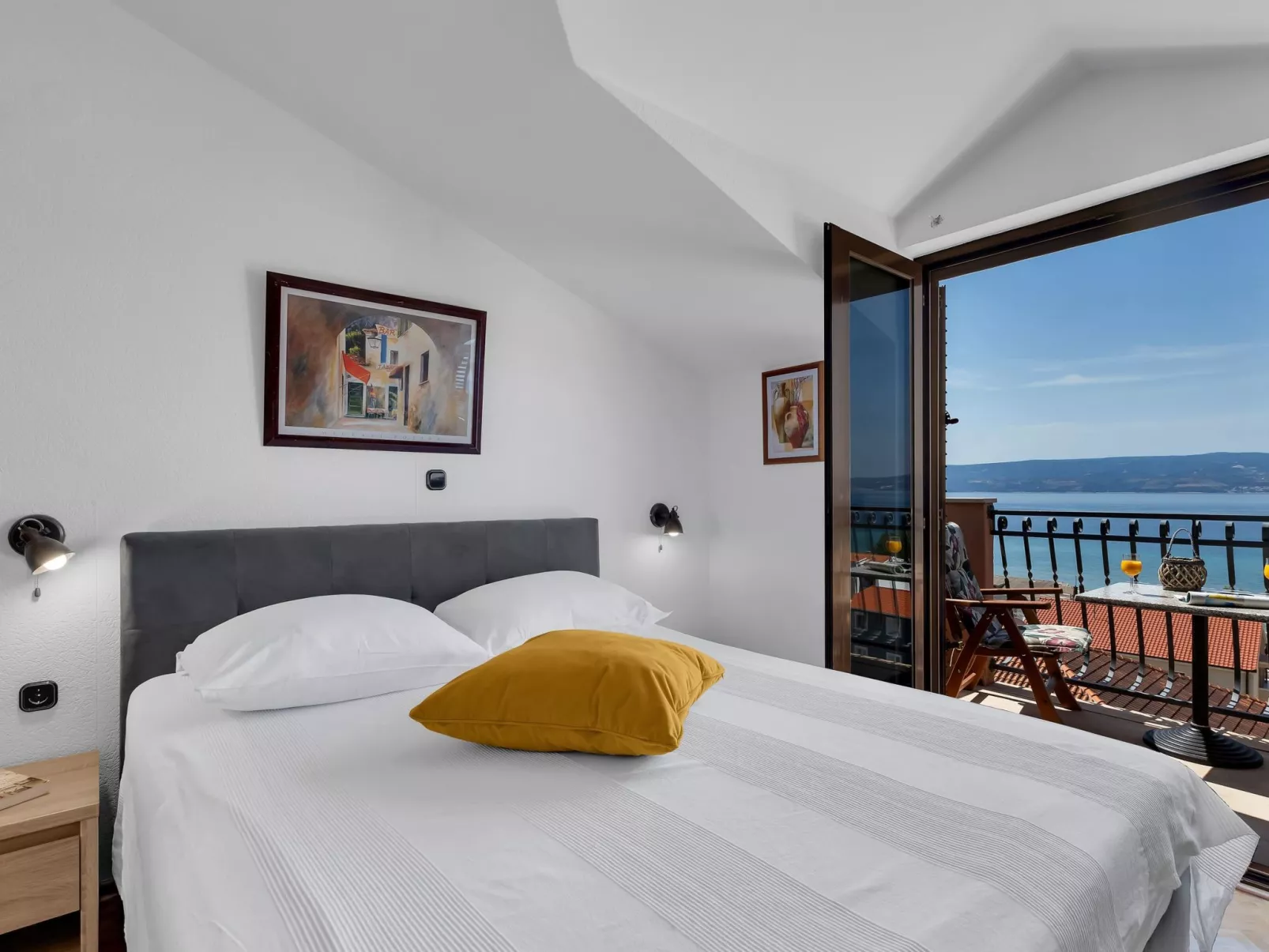 Gasthaus Lazeta - Inside