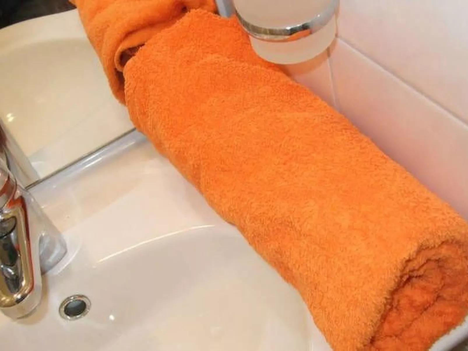 1. Etage Doppelbettzimmer 20m² mit Balkon und Meerblick Villa Milic*** - Image-tags.info