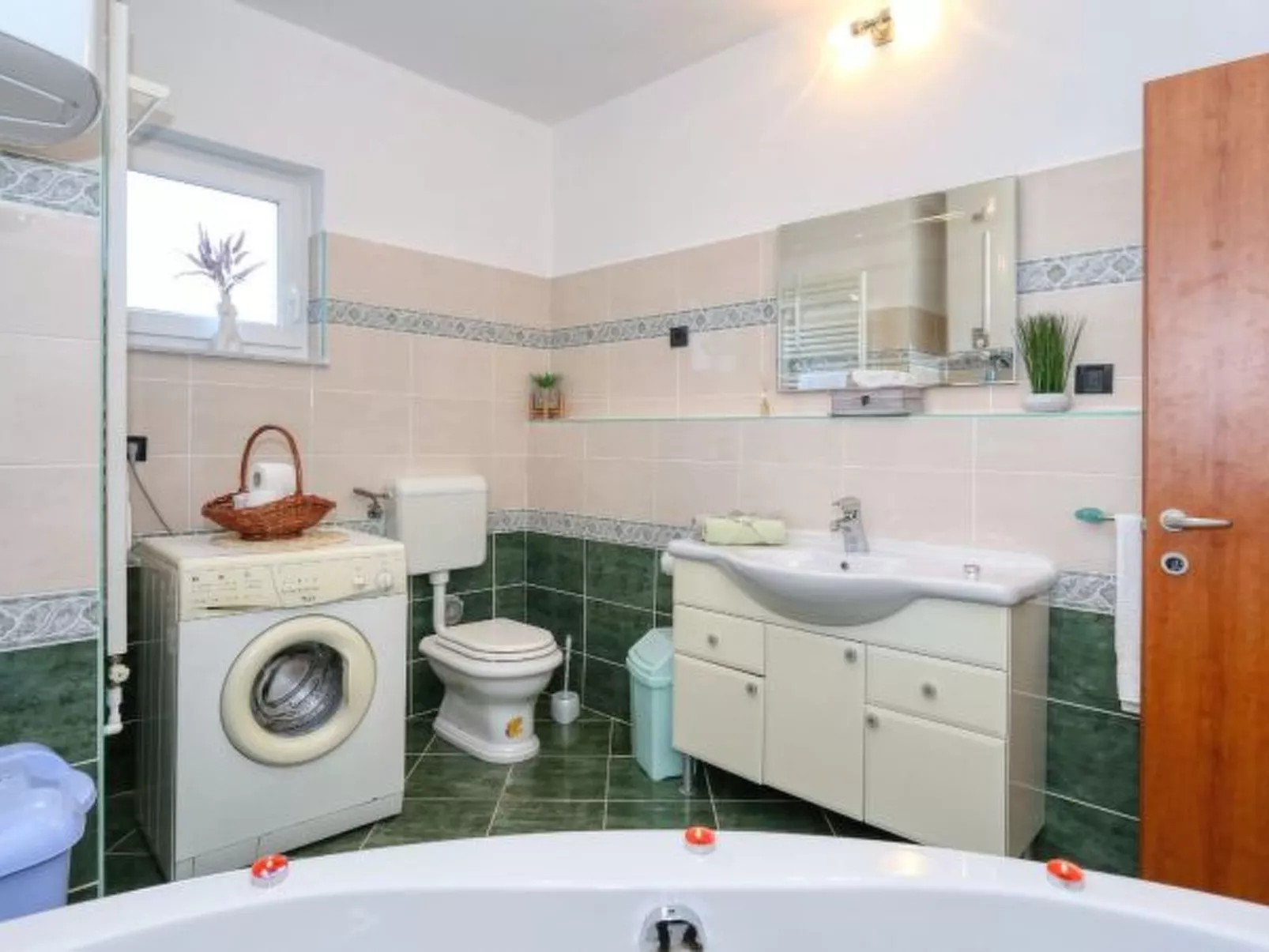 Villa Ana with large pool - Image-tags.info