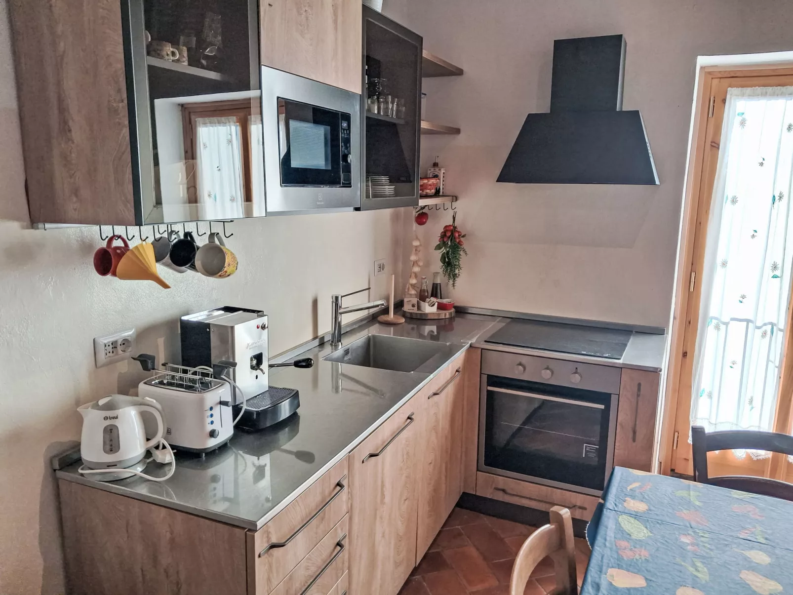 Il canto dei merli - Inside