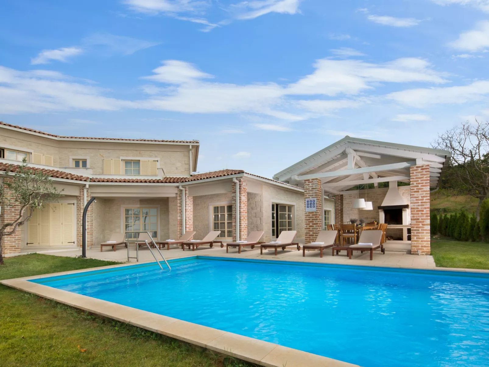 Villa "Star" mit Whirlpool - Outside