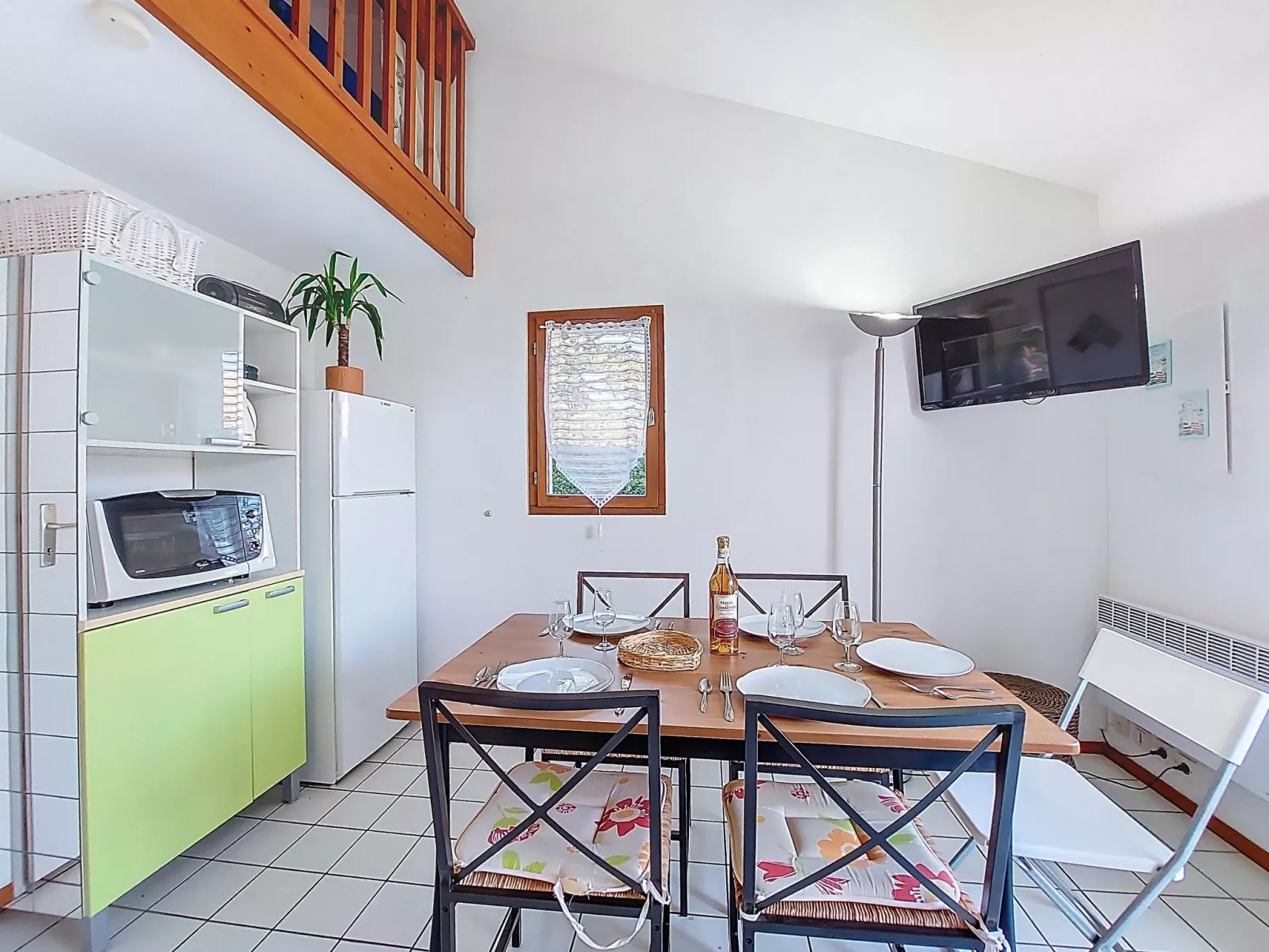 Bois Soleil - Drinnen