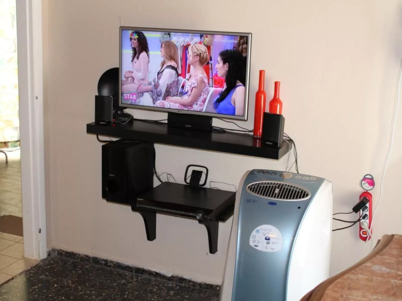 Schönes Surfercottage mit herrlichem Garten - Drinnen