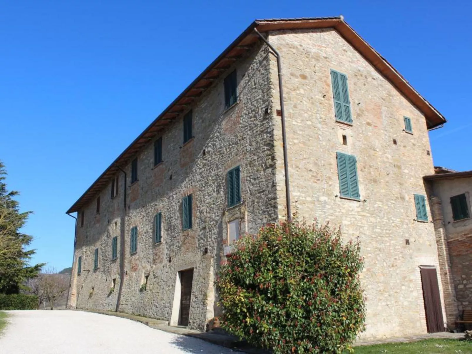 Rustikale Eleganz mit Blick auf die umbrische La - Draußen