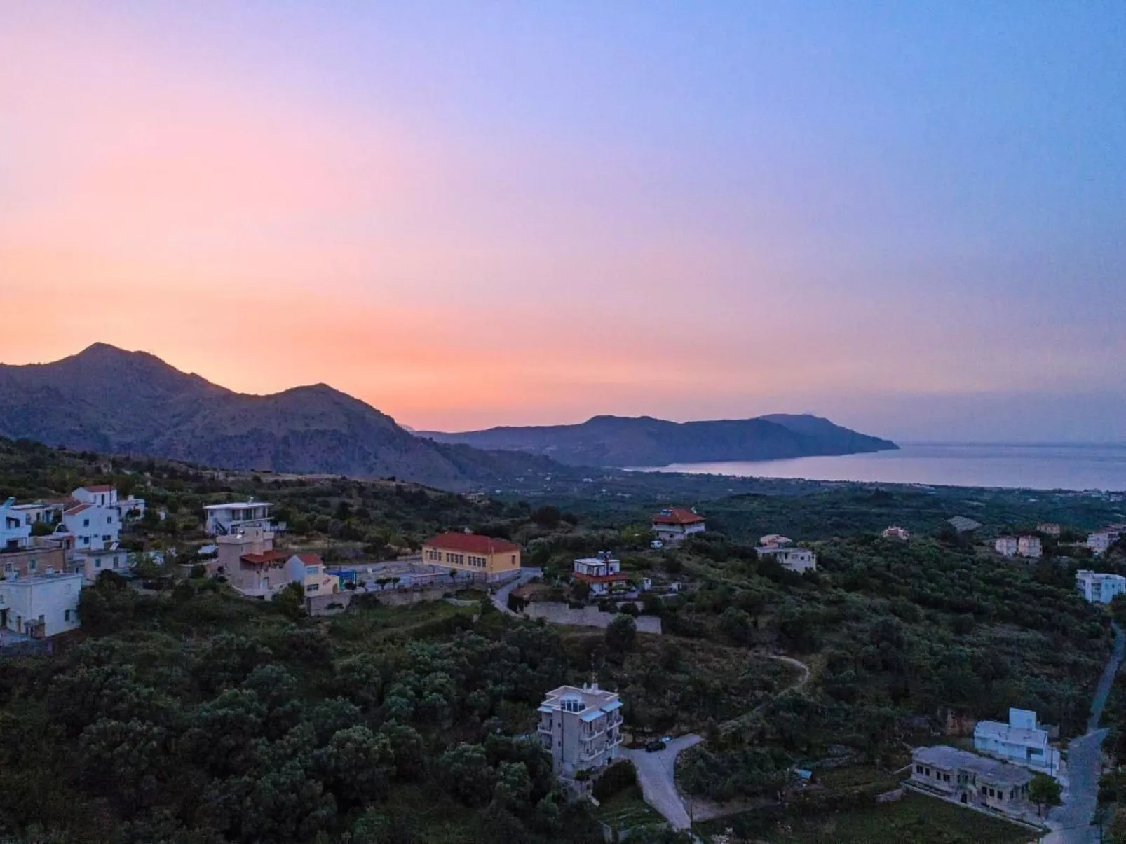 "Acrothea Villa Beheizter Pool" - Draußen