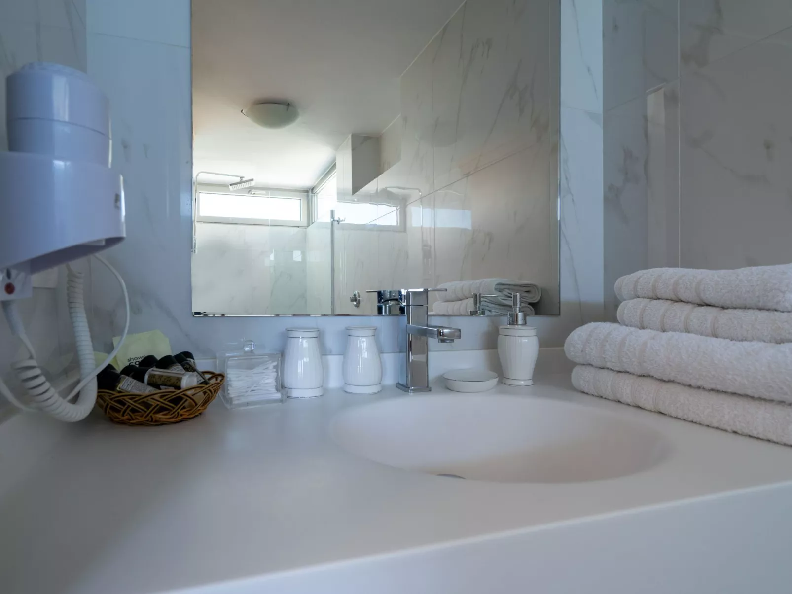 "Villa Kallia" mit Infinity-Pool - Inside