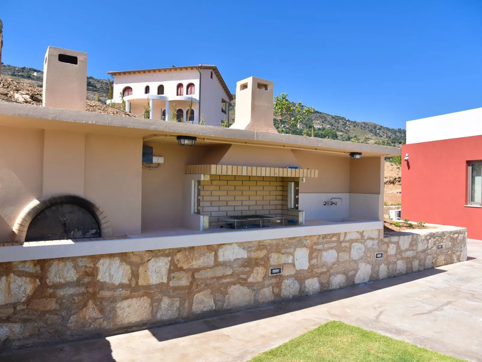 "Villa Anthekleia" - Outside