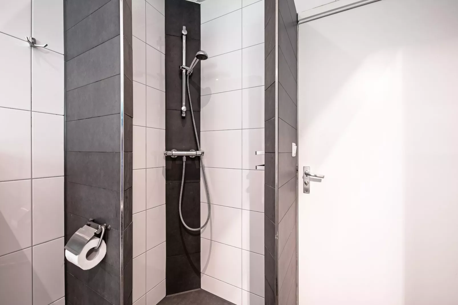 De Parel 162-Bathroom