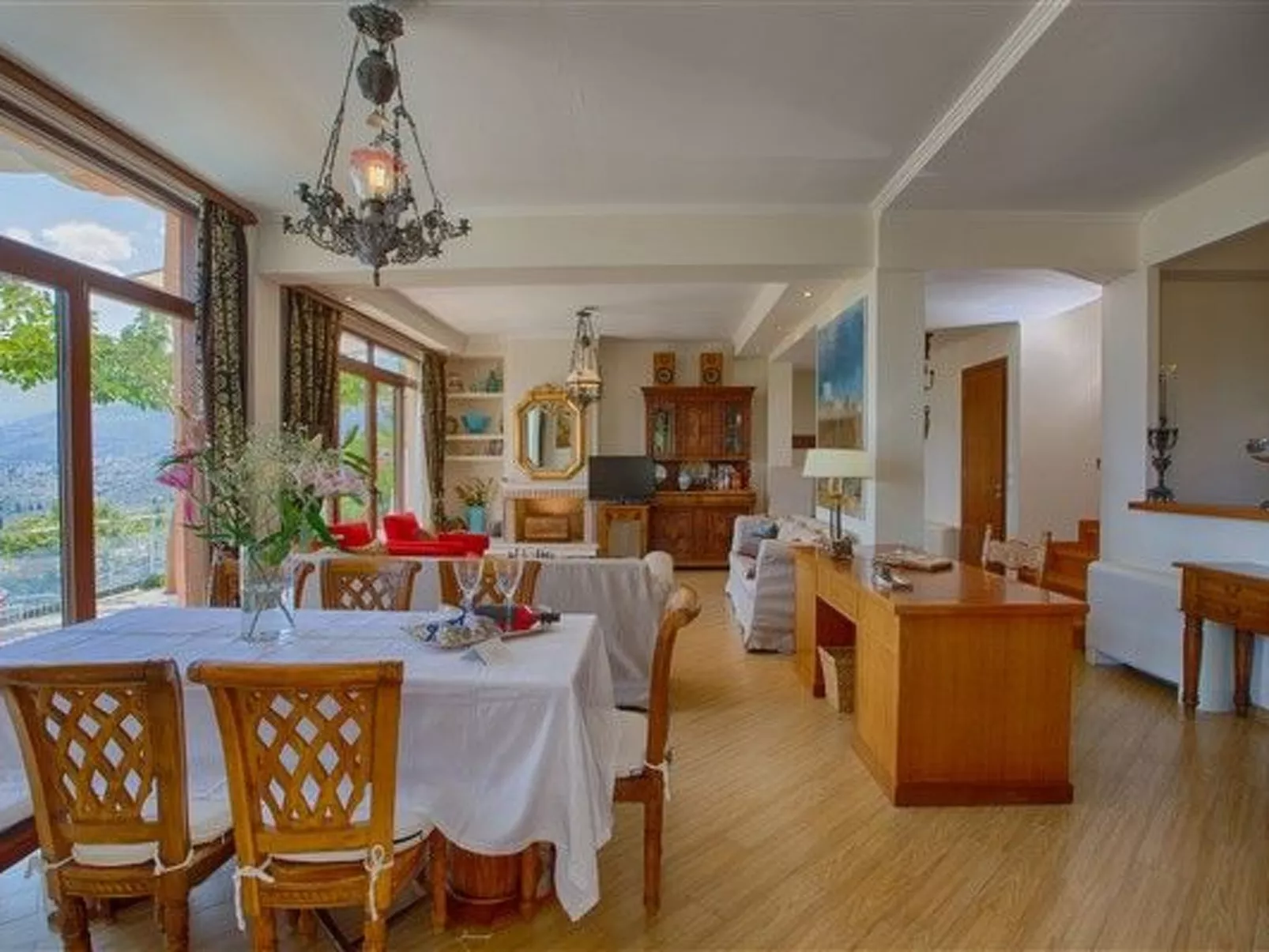 Finca "Iris" mit Infinity-Pool - Drinnen