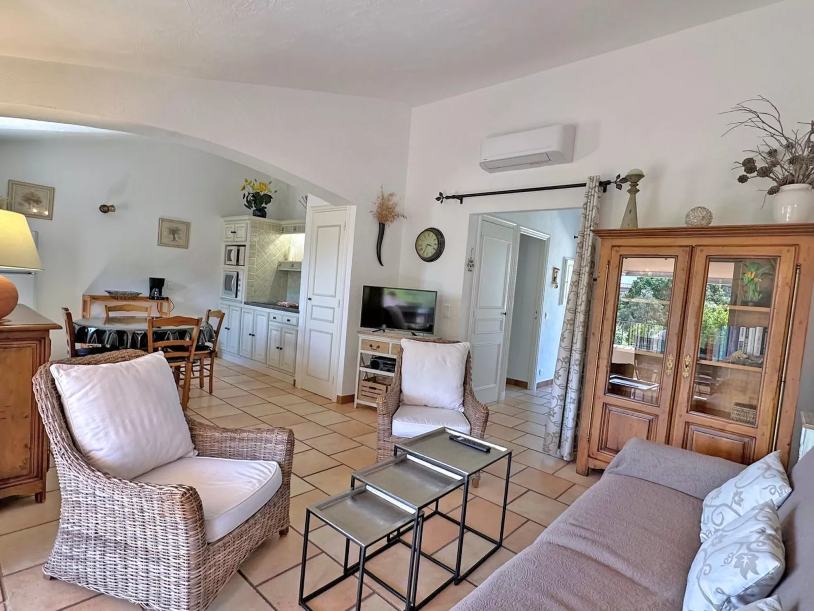 Appt T2 - 4 pers - Klima - Piscine et tennis - WiFi - Drinnen