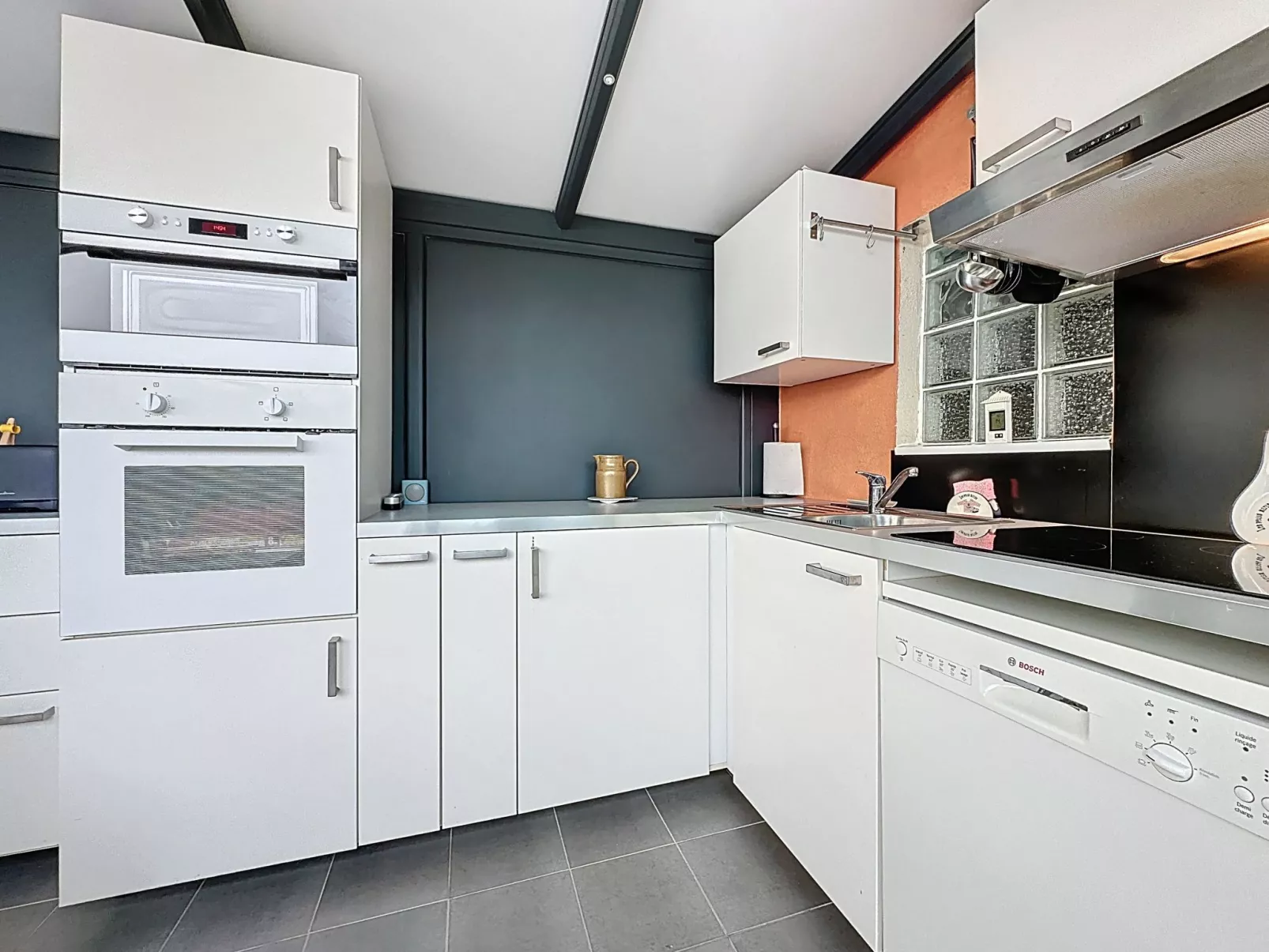 Les Rochers du Roi - Drinnen