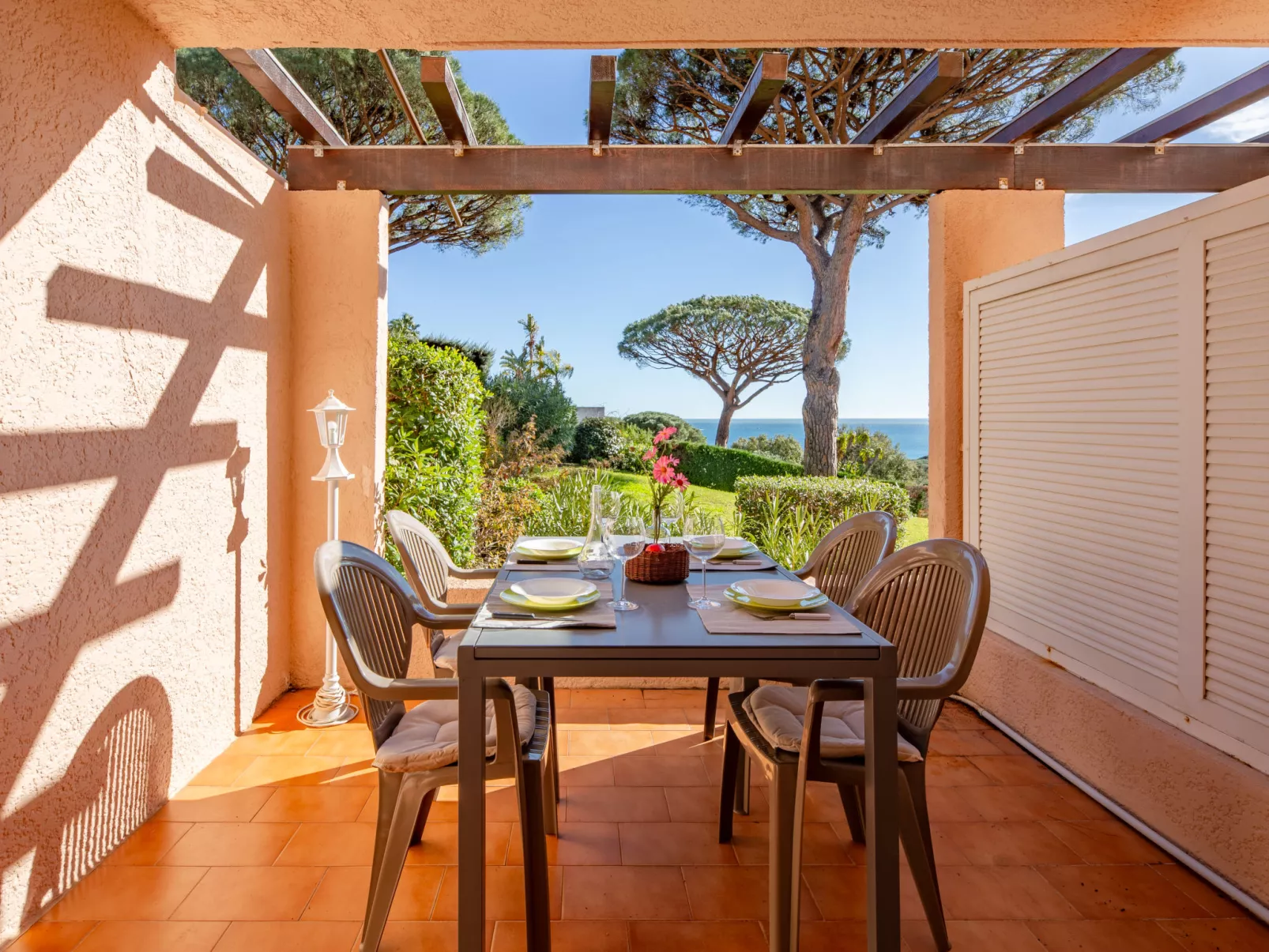 Les Coteaux de la Nartelle - Draußen