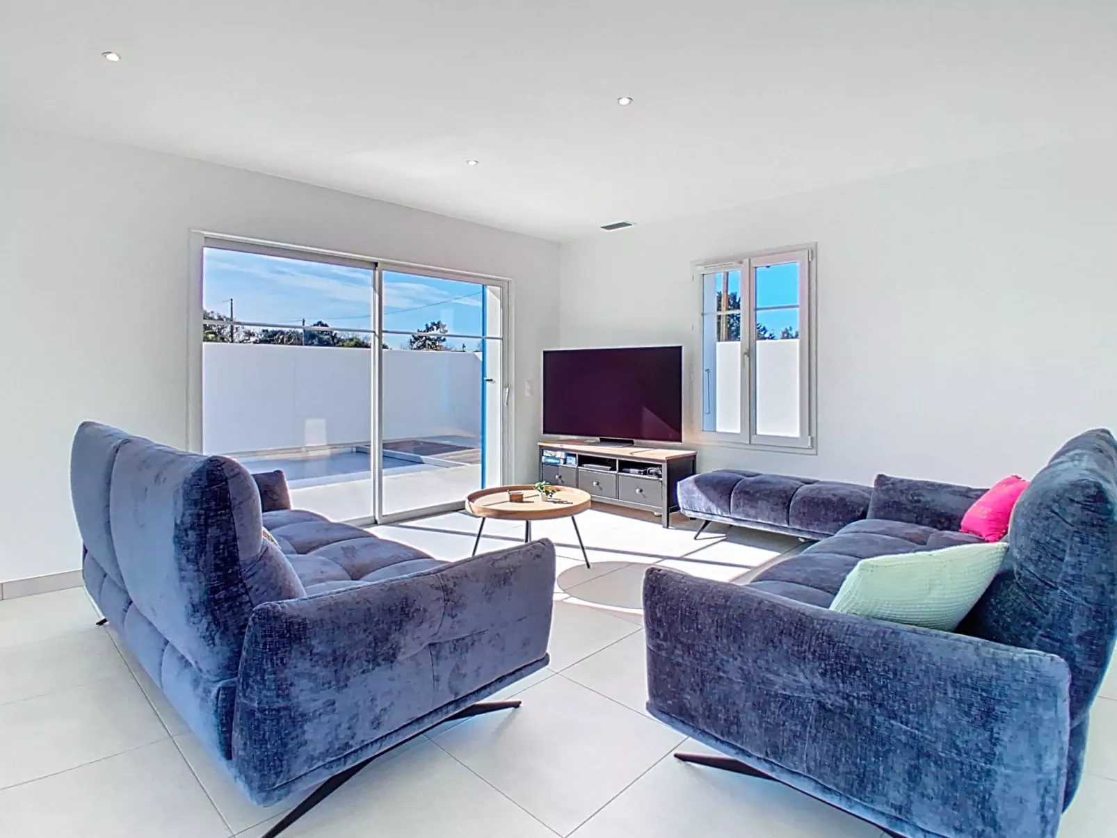 Saint Denis 2 - Inside