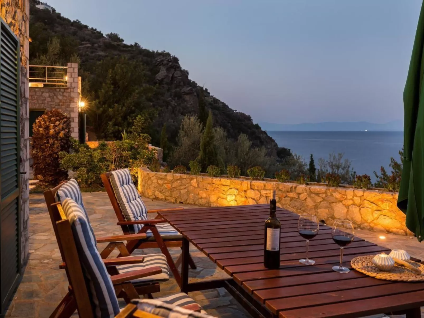 Salvador Dali Villa - Outside