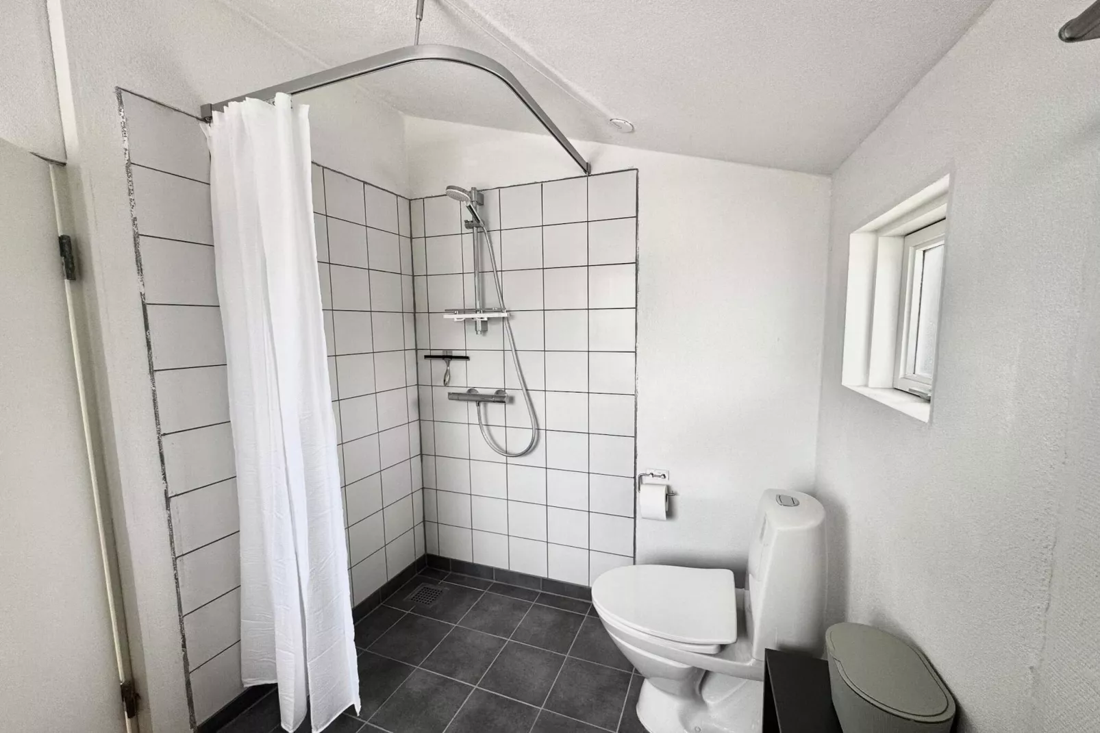 6 person holiday home in Rønde - Indoor